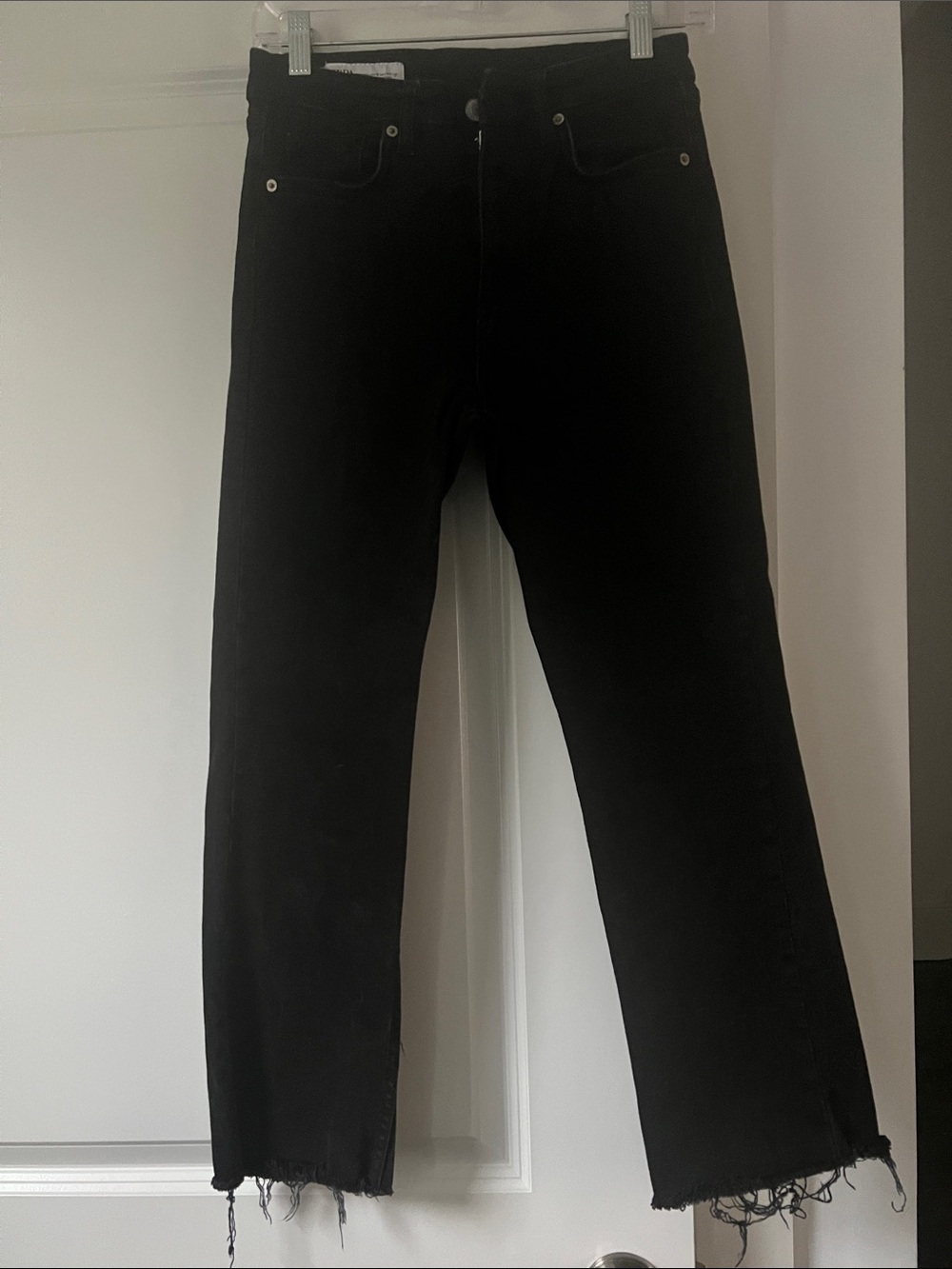 Women’s Black Straight-Leg Jeans